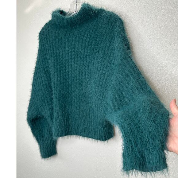 Express Green Fuzzy Long Sleeve Mock Neck Crop Sweater XS - Picture 1 of 13